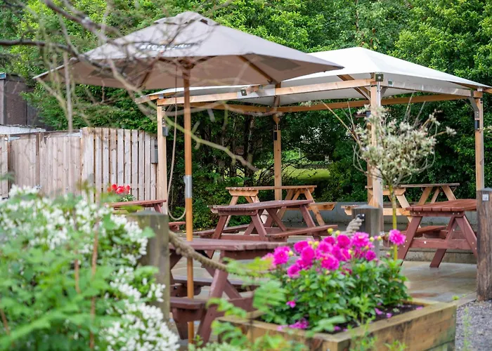 The Horse And Farrier And The Salutation Keswick بيت ريفي 3*