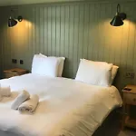 The Horse And Farrier And The Salutation Keswick 여관