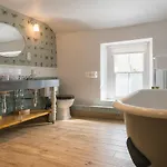 The Horse And Farrier And The Salutation Keswick