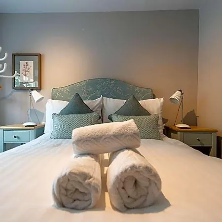 The Horse And Farrier And The Salutation Keswick 3*