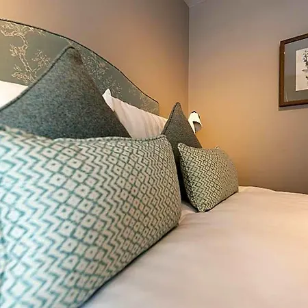 The Horse And Farrier And The Salutation Keswick Locanda 3*