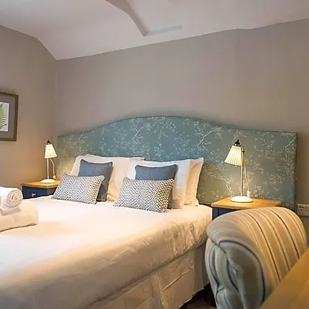 The Horse And Farrier And The Salutation Keswick 3*