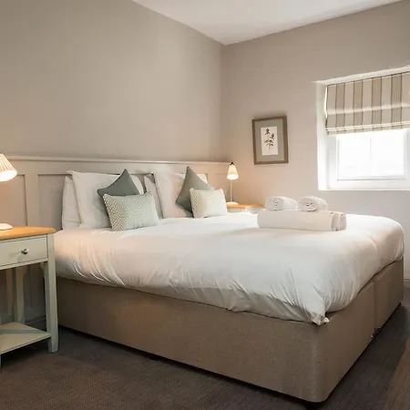 The Horse And Farrier And The Salutation Keswick