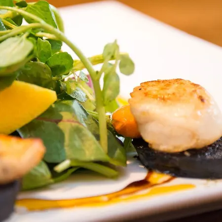 The Horse And Farrier And The Salutation Keswick 3*