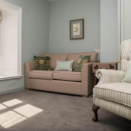 The Horse And Farrier And The Salutation Keswick