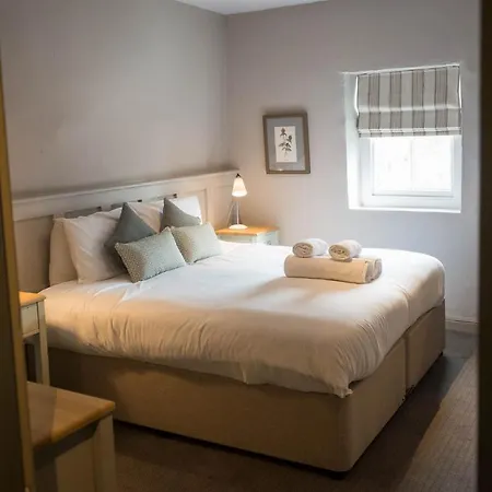 The Horse And Farrier And The Salutation Keswick イン