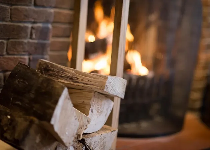 The Horse And Farrier And The Salutation Keswick Inn